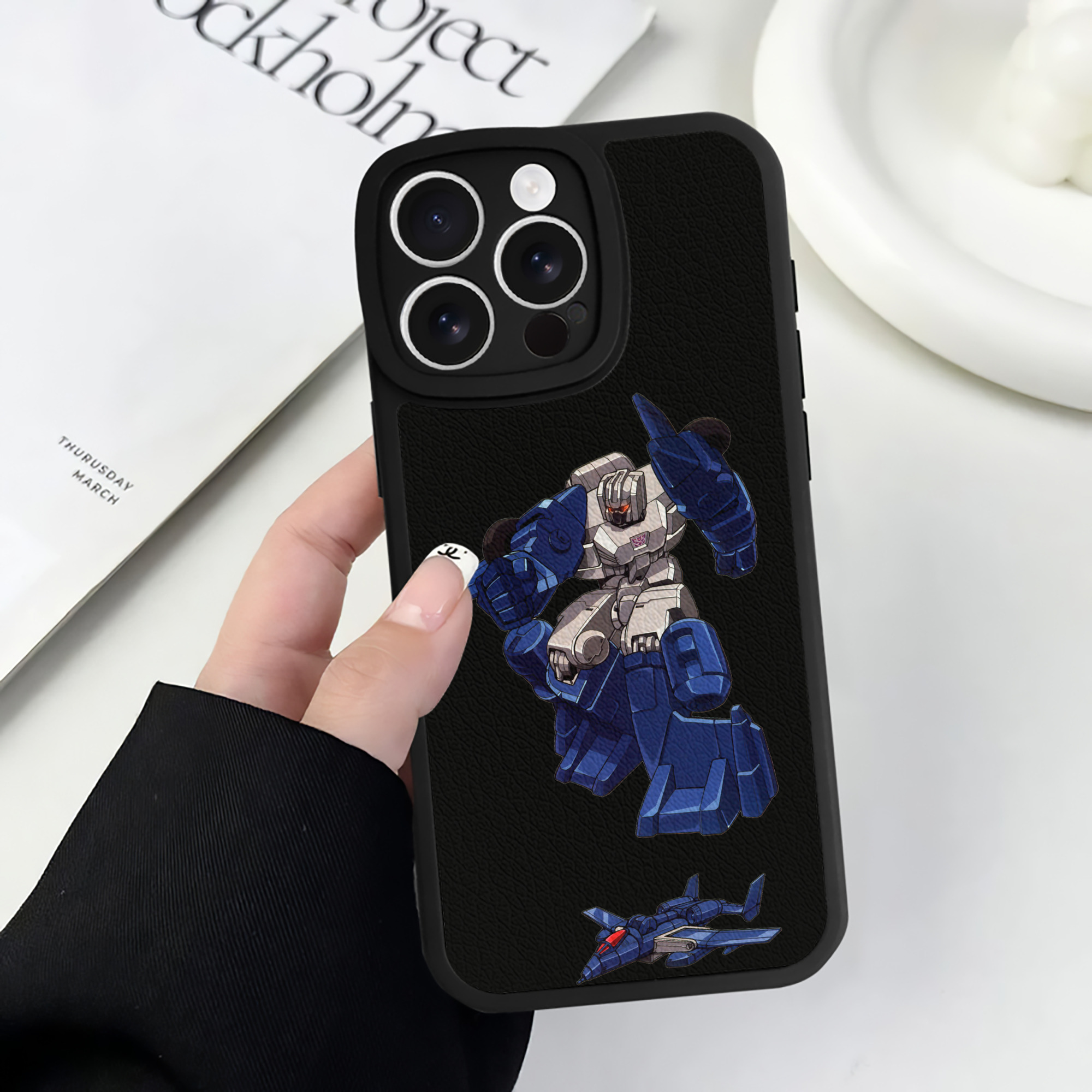 （画像用）  【iPhone 16シリーズ対応】シリコンスマホケース（レザー調） 材質：シリコン